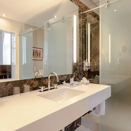 Hotel De - Small Luxury Of The World 5*