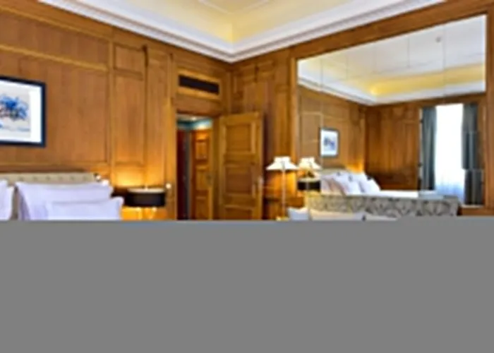 De - Small Luxury Of The World 5* Lisbon