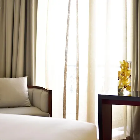 De - Small Luxury Of The World Otel 5*