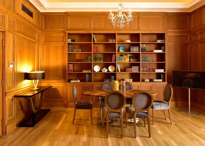 De - Small Luxury Of The World 5*