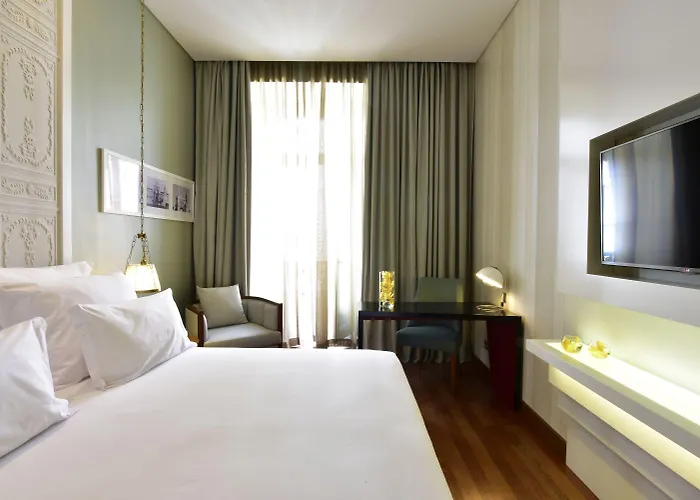 De - Small Luxury Of The World Lissabon